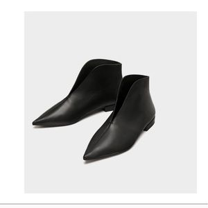NEW Beautiful leather ZARA booties